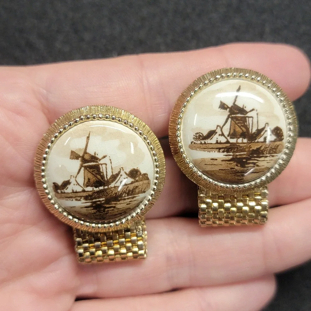 Swank Cufflinks Brown Gold Vintage 1960s Ceramic Delft Windmill Mesh Wrap
